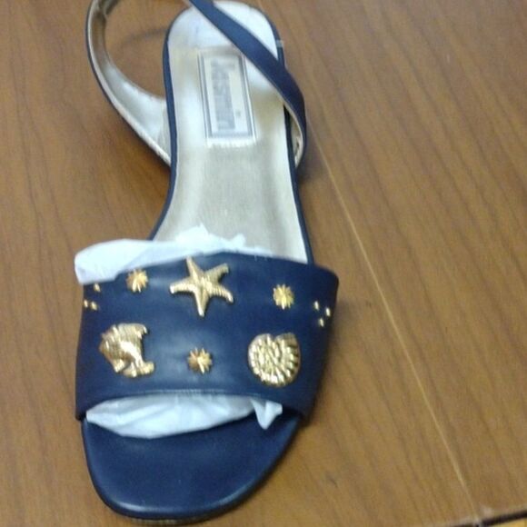 Dark Blue Jasmin Shoes Size 8! - Picture 7 of 12